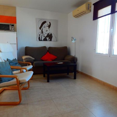 Apartamento Garcia Lorca,Solo Familia Y Parejas Conil De La Frontera Luaran gambar