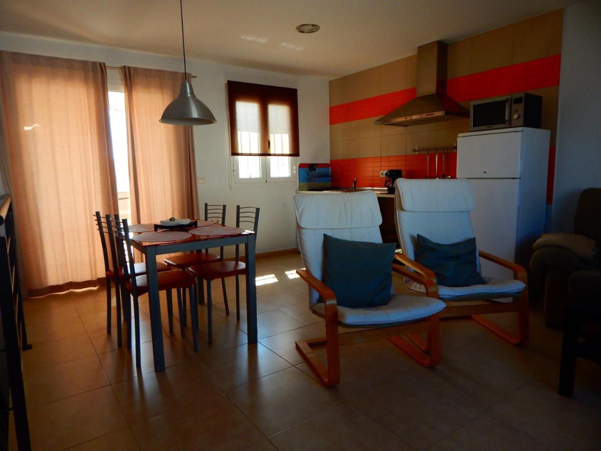 Apartamento Garcia Lorca,Solo Familia Y Parejas Conil De La Frontera Luaran gambar