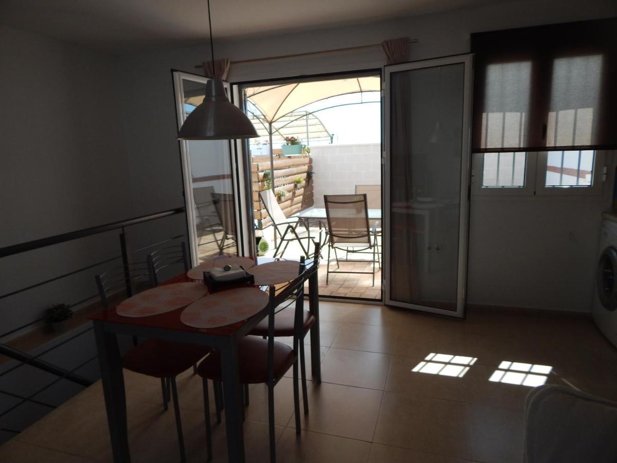 Apartamento Garcia Lorca,Solo Familia Y Parejas Conil De La Frontera Luaran gambar