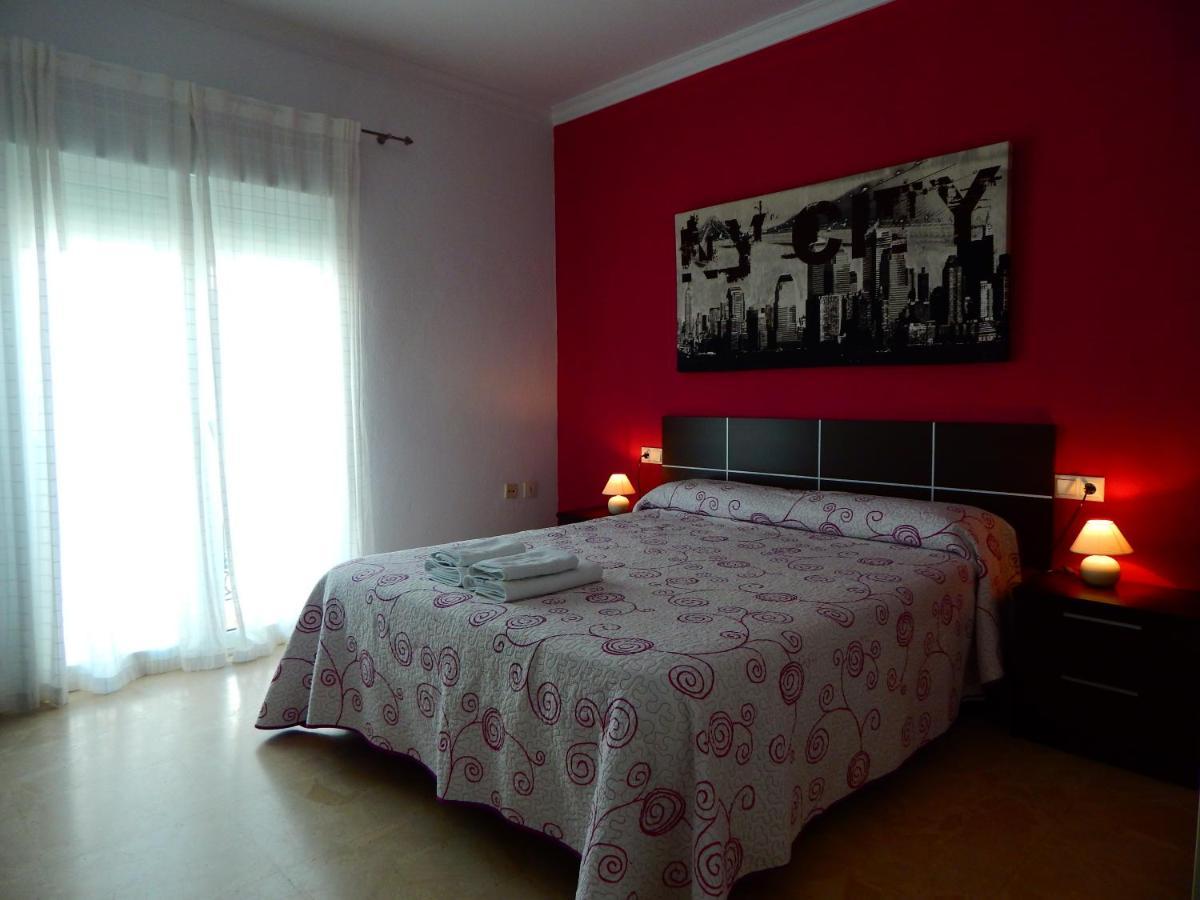 Apartamento Garcia Lorca,Solo Familia Y Parejas Conil De La Frontera Luaran gambar