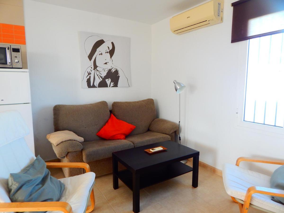 Apartamento Garcia Lorca,Solo Familia Y Parejas Conil De La Frontera Luaran gambar